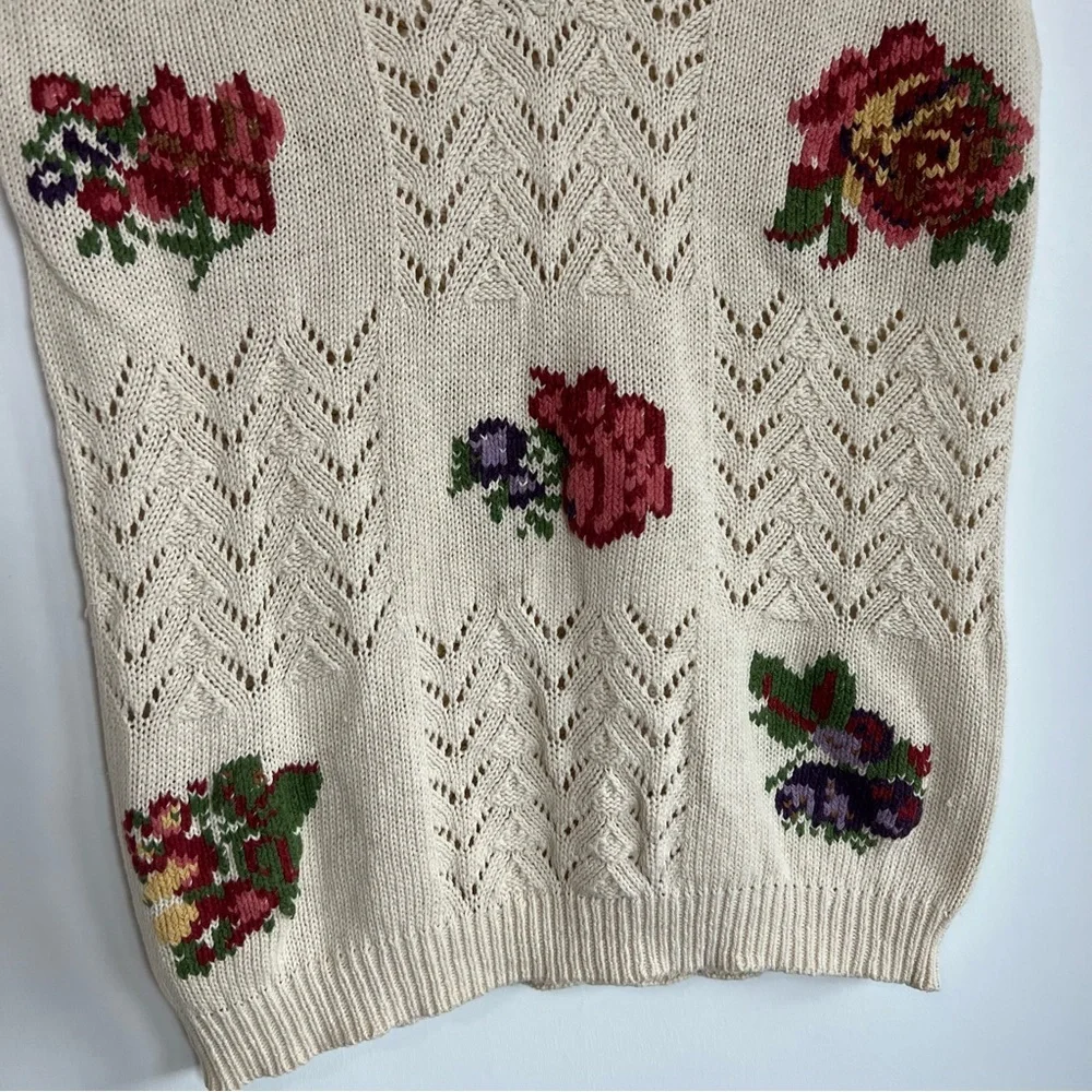Vintage Cambridge Petite Cream Knit Floral Sleeveless Sweater Vest, Size Large P